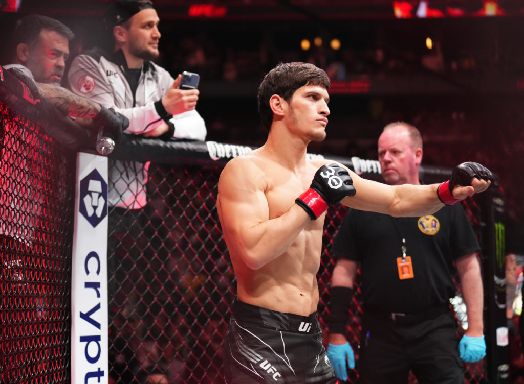 UFC 288: Evloev v Lopes