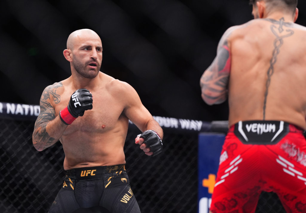 UFC 298: Volkanovski v Topuria