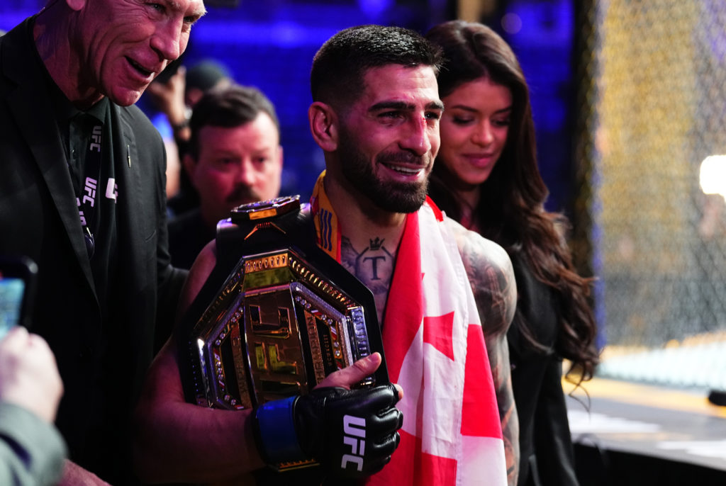 UFC 298: Volkanovski v Topuria